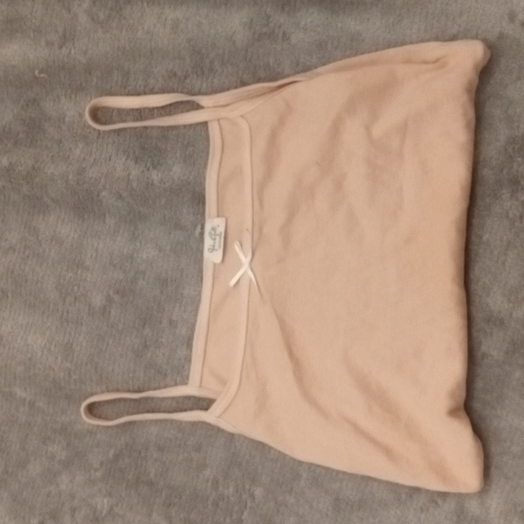 Brandy Melville cute pink Cami with bow 💕 - Picture 5 of 7